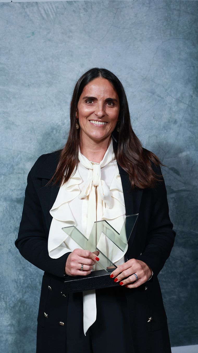 Sarina Porro recogió el galardón a Mejor Vino Orgánico - Biodinámico - Natural - Ribera del Cuarzo Especial Malbec 2023 - Ribera del Cuarzo Sarina Porro recogió el galardón a Mejor Vino Orgánico - Biodinámico - Natural - Ribera del Cuarzo Especial Malbec 2023 - Ribera del Cuarzo