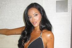 La modelo y una foto que sorprendió en las redes. Créditos: Instagram / orianasabatini