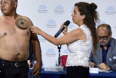 Luego de haber generado polémica en la jornada anti vacunas realizada en el Congreso, José Daniel Fabián relató cómo se dio cuenta de su magnetismo..