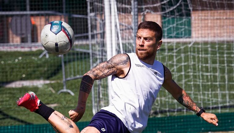 El Papu Gómez y otro gran paso para su vuelta: ya se entrena con el Padova de Italia.&nbsp;