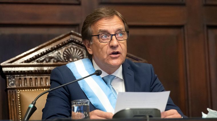 Suarez prometió más de una decena de leyes ante la Asamblea Legislativa. Foto: Prensa Gobierno de Mendoza