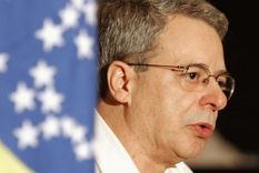 frei betto: los terroristas no tienen fabricas de armas