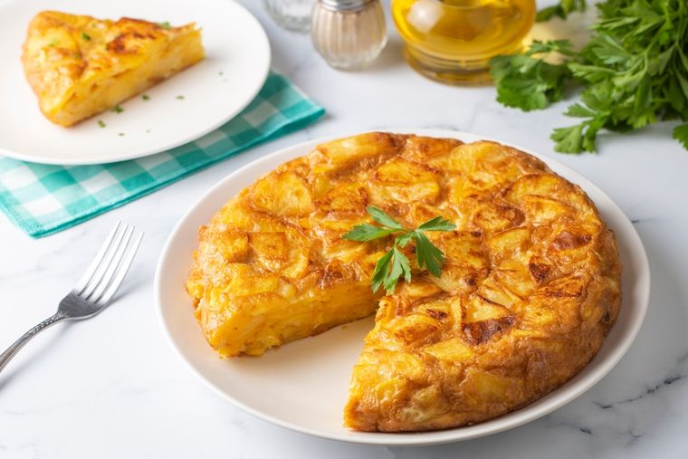 ¿Con cebolla o sin?: receta de tortilla de papas paso a paso.
