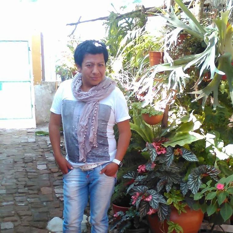 El hombre fue encontrado en una cama del hotel