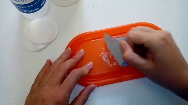 Fácil y práctico :Cómo eliminar pegatinas de los muebles, cristal, plástico o metal