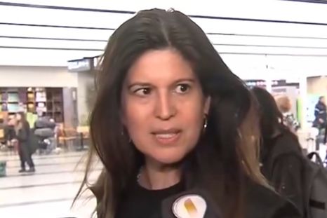 La letrada se enojó ante las picantes preguntas de los cronistas. La letrada se enojó ante las picantes preguntas de los cronistas.