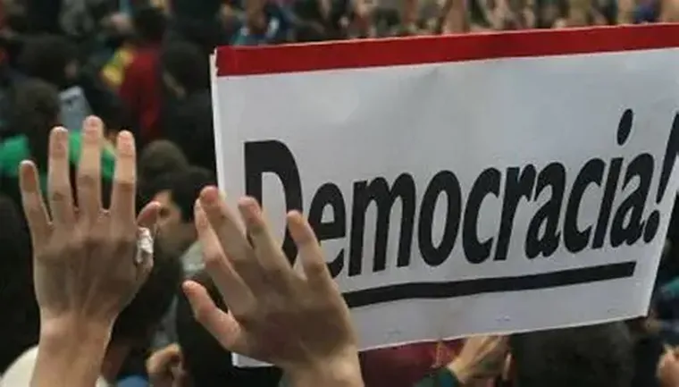 Sería cómodo reducir todo a Javier Milei. Pero sería falso. Sería cómodo reducir todo a Javier Milei. Pero sería falso.