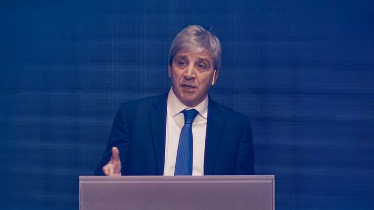 El ministro de Economía, Luis Caputo, envió un mensaje positivo de parte del Gobierno frente a empresas británicas. El ministro de Economía, Luis Caputo, envió un mensaje positivo de parte del Gobierno frente a empresas británicas.