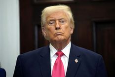 Donald Trump destina más dinero a gasto militar en Estados Unidos.