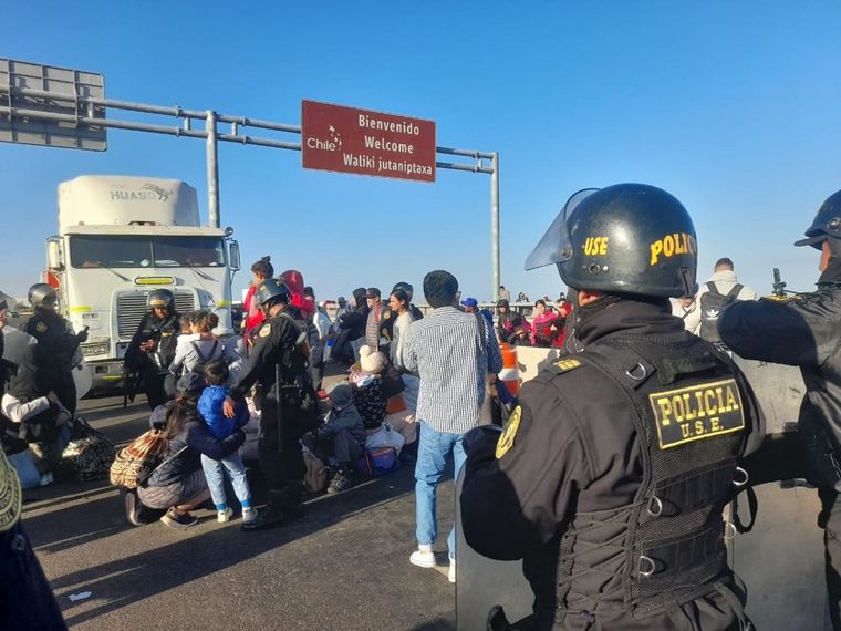 Los gobiernos de la región intentan encontrar una solución para los migrantes Foto: Twitter Diario El Peruano