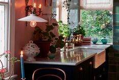 Una buena iluminación en la cocina&nbsp; es la forma más sencilla y fácil de transformar una cocina.&nbsp; Créditos: deVOL.