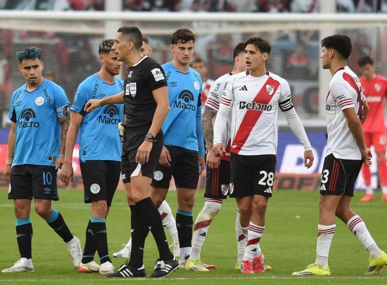 Falcón Pérez habló sobre el penal que le cobró a Belgrano en la final y dio sus argumentos.