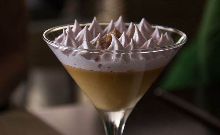 Suspiro limeño Una receta deliciosa de suspiro limeño para hacer en pocos pasos. Foto: Shutterstock