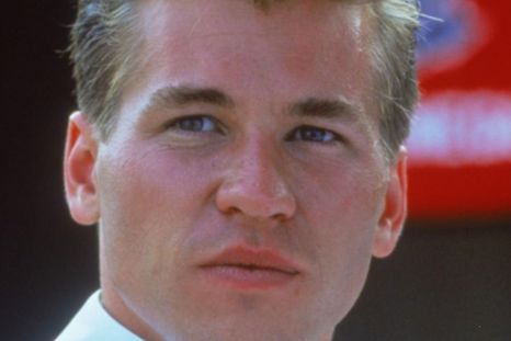 Val Kilmer personifica al Padre Fintham en As Deep as the Grave, su último trabajo actoral completado con IA. / IMDB Val Kilmer personifica al Padre Fintham en As Deep as the Grave, su último trabajo actoral completado con IA. / IMDB