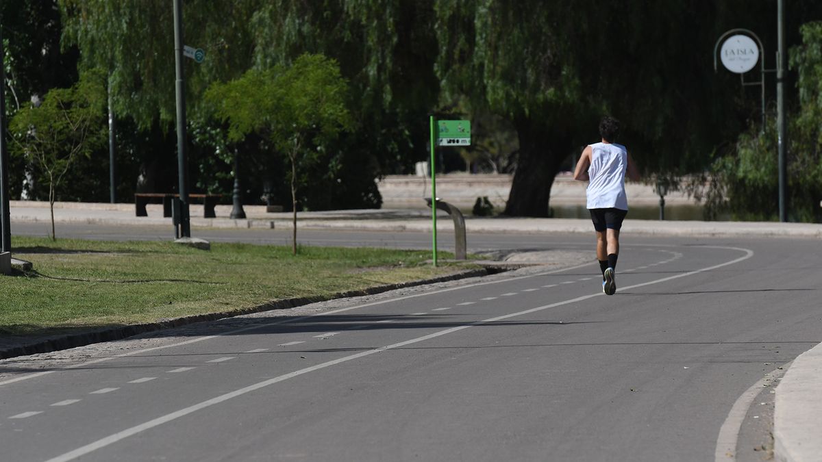 Así estará el clima el domingo en Mendoza: sube la temperatura y siguen las lluvias aisladas