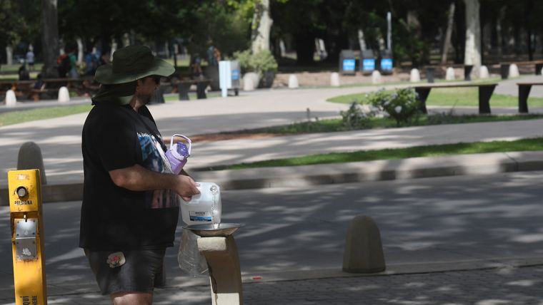 Malargüe estará afectado por viento Zonda, mientras que General Alvear y San Rafael concentran el mayor riesgo de granizo.