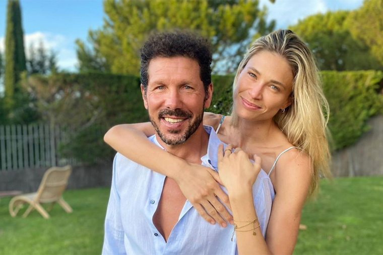 SALIÓ A LA LUZ LA CASA DEL CHOLO SIMEONE CON CARLA PEREYRA. TODO EN MEDIO DEL ESCÁNDALO QUE ENFRENTA CON SU EXMUJER, CAROLINA BALDINI.