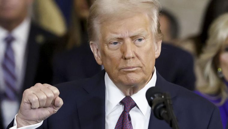 El mandatario estadounidense anunció esta medida en el marco de la política Estados Unidos Primero Foto: EFE