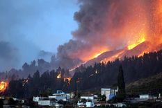 Impresionantes imágenes ha dejado el volcán isleño. Foto: Rcn.