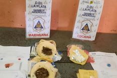 La mujer policía intentó pasarle marihuana a su novio preso adentro de pastelitos La mujer policía intentó pasarle marihuana a su novio preso adentro de pastelitos