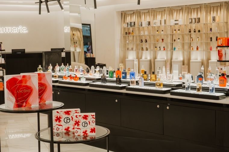 La tendencia por el lujo y la premiunización del consumo también se ha extendido a la cosmética y la perfumería. Foto: Perfumerie