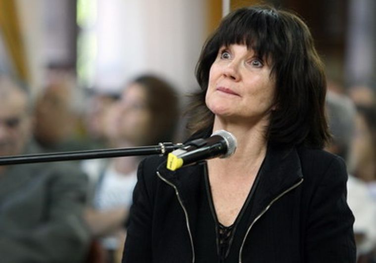 Silvia Ontiveros, durante el primer juicio a represores en Mendoza. Foto: Gentileza Tribunales Federales