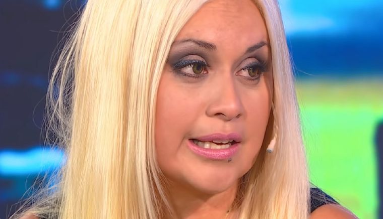 Viajó a Dubai El objetivo es solucionar el problema por la herencia de Maradona.