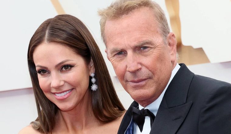 Las infidelidades siempre acompañaron la vida de Kevin Costner.