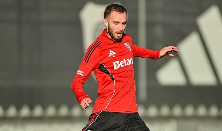 Germán Pezzella fue intervenido con éxito y ya piensa en el regreso. Foto: Prensa River