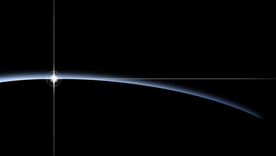 El planeta recién descubierto orbita alrededor de una estrella.