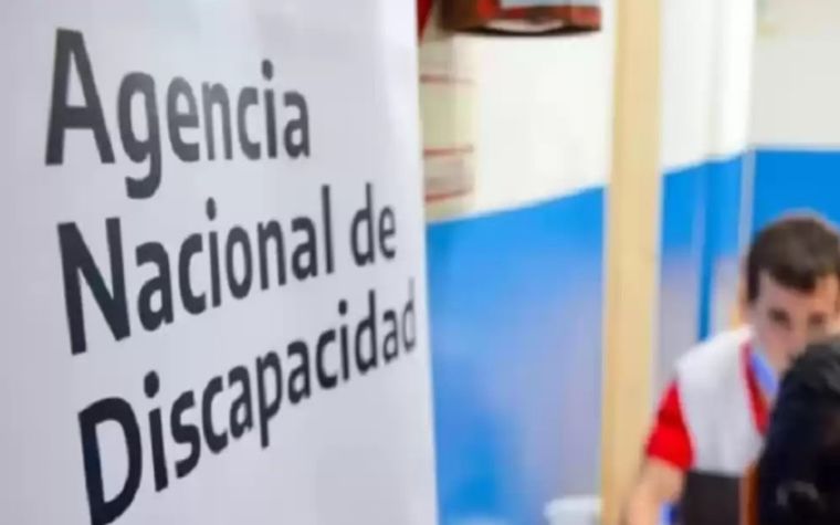 Máxima tensión en el Gobierno: hay allanamientos en la Andis y la Suizo Argentina.