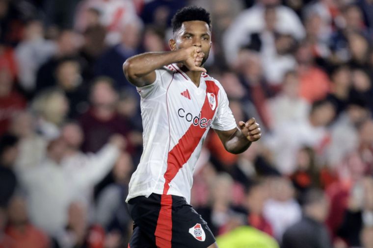 Miguel Ángel Borja y un gesto sorpresivo para todos los hinchas de River. Foto: FotoBaires