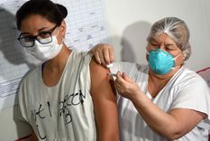 Los trabajadores tendrán inasistencia justificada el día que tengan que vacunarse contra la covid Foto: Gobierno de Mendoza