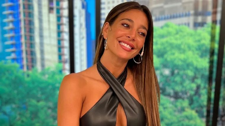 Recostada sobre la cama, Sol Pérez presume su figura perfecta con un bellísimo bikini Sol Pérez Foto: Instagram