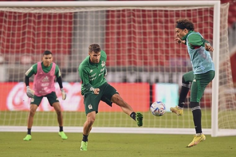 Foto: Twitter Santiago Giménez