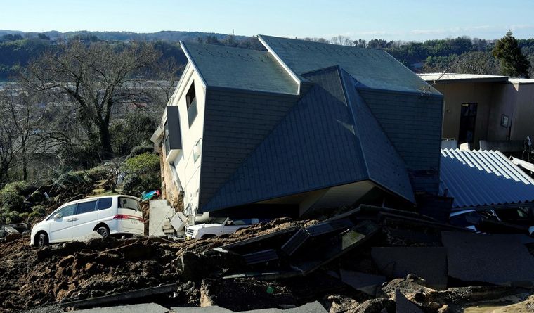 Decenas de muertos y enormes daños, el saldo de los terremotos en Japón. Foto: Efe.
