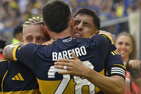 Un futbolista de Boca terminó el partido con una molestia y es duda para visitar a Lanús. Un futbolista de Boca terminó el partido con una molestia y es duda para visitar a Lanús.