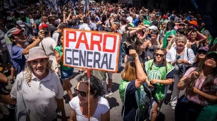 La CGT y la convocatoria a un paro general luego del fracaso salarial del sector docente. Foto: Archivo Mdz