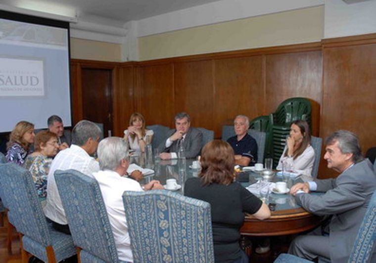 El ministro Behler debe capear una de sus primeras tormentas. Foto: Gentileza