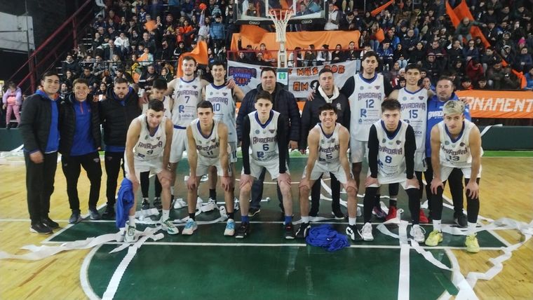 Rivadavia le ganó el juego definitivo a Anzorena y cortó las redes en el Apertura. Foto: FBPM