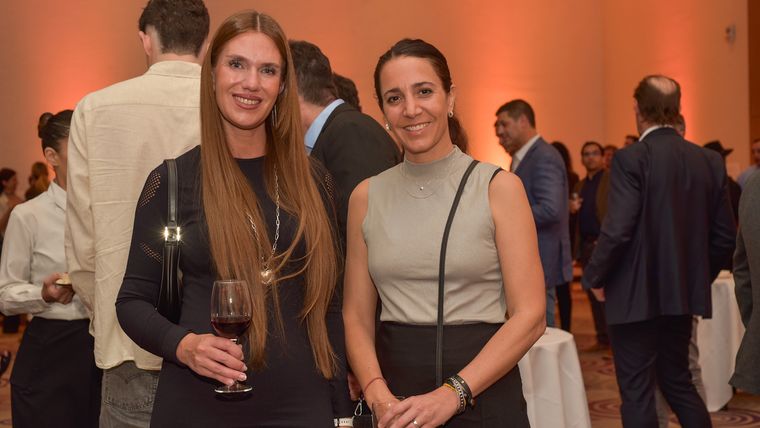 Elisabeth Fader y Florencia Bocanegra. Elisabeth Fader y Florencia Bocanegra.