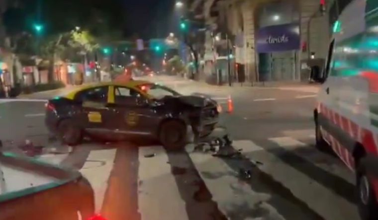 taxi choque.jpeg