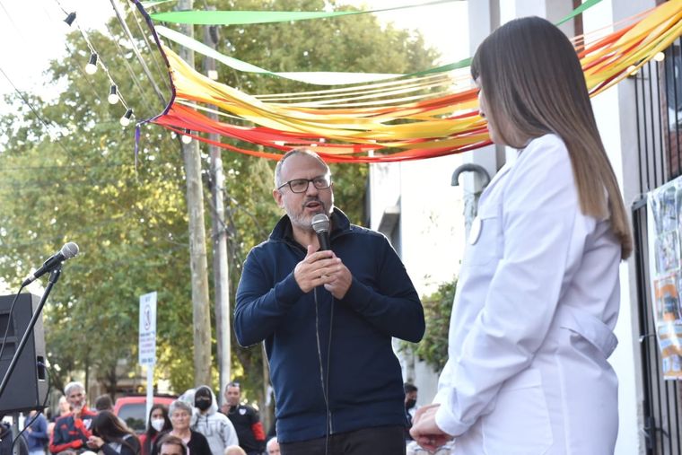 El intendente de Tres de Febrero, Diego Valenzuela, es quien encabeza el encuentro. Foto: Twitter Diego Valenzuela