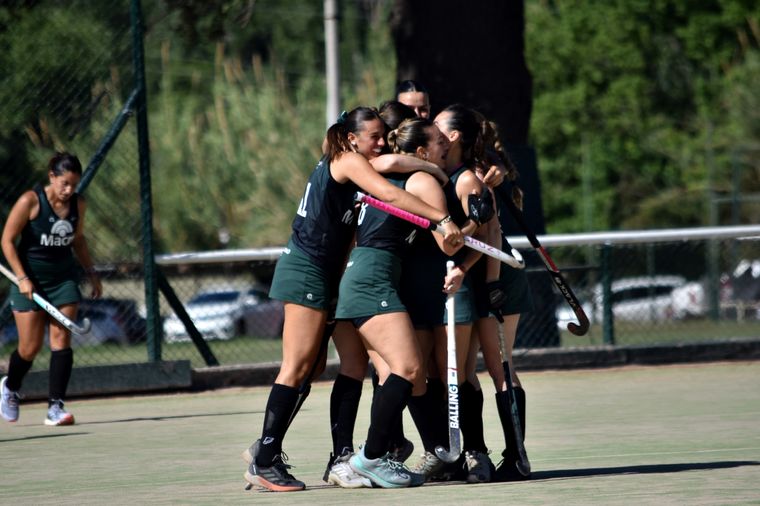 Quedaron definidos los playoffs y los cruces pre-promoción de hockey. Foto: Prensa Banco Mendoza