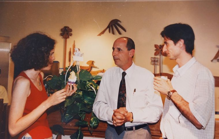 Duilio fue anfitrión de sus invitados en la inauguración de Zuckersüss. Duilio fue anfitrión de sus invitados en la inauguración de Zuckersüss.