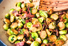 Coles de Bruselas al horno con panceta: el acompañamiento perfecto Foto: Shutterstock