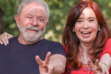 Lula da Silva se solidarizó con Cristina Fernández de Kirchner: A seguir luchando. Lula da Silva se solidarizó con Cristina Fernández de Kirchner: A seguir luchando.