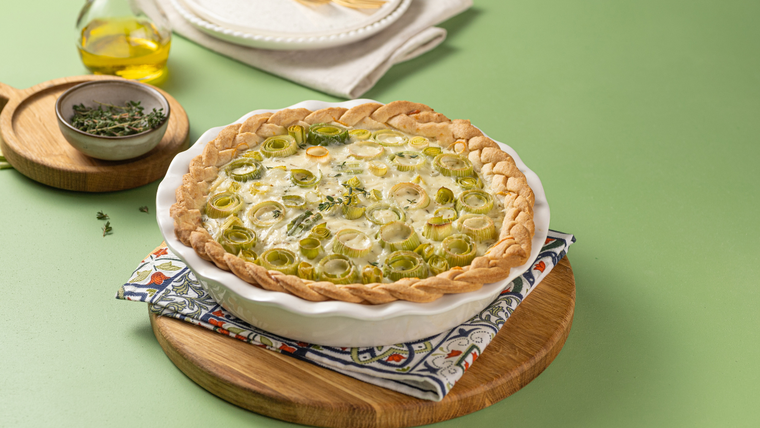 Con el tiempo, la receta de tarta de puerro se convirtió en una de las tartas saladas más elegidas. Con el tiempo, la receta de tarta de puerro se convirtió en una de las tartas saladas más elegidas.