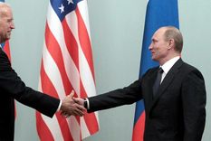 Putin y el entonces vicepresidente de EE.UU., Biden, en Moscú, 10 de marzo de 2011. Foto: Reuters Putin y el entonces vicepresidente de EE.UU., Biden, en Moscú, 10 de marzo de 2011. Foto: Reuters