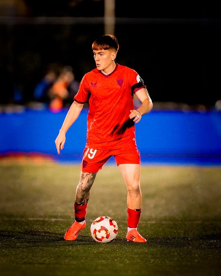 El Colo Barco está muy cerca de jugar en un histórico del Viejo Continente. Foto: @colo.barco